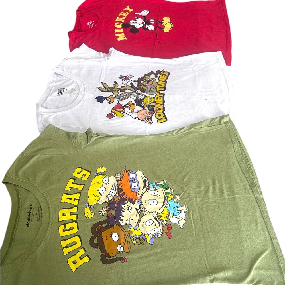Colorful Green,Red and white Short Sleeve Tees with Graphic Designs,